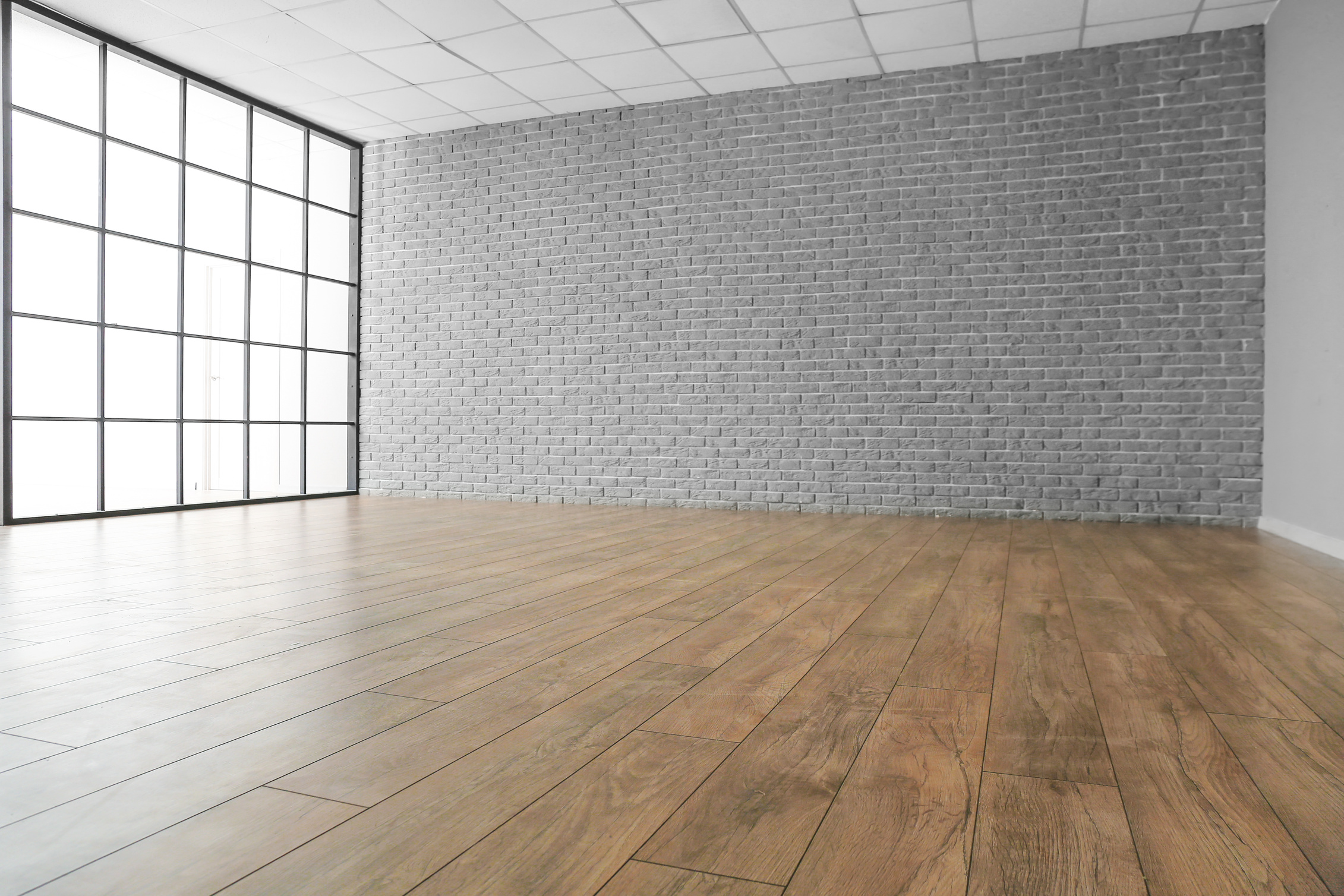 Empty Room with Clean Laminate Flooring